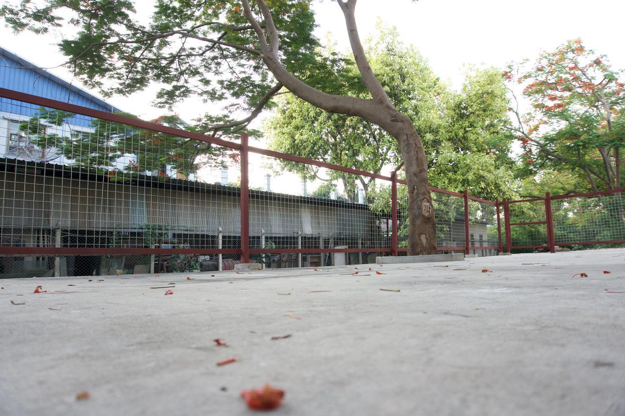 Celia Hostel Mandalay Exterior photo