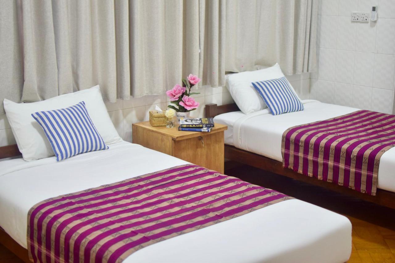 Celia Hostel Mandalay Exterior photo