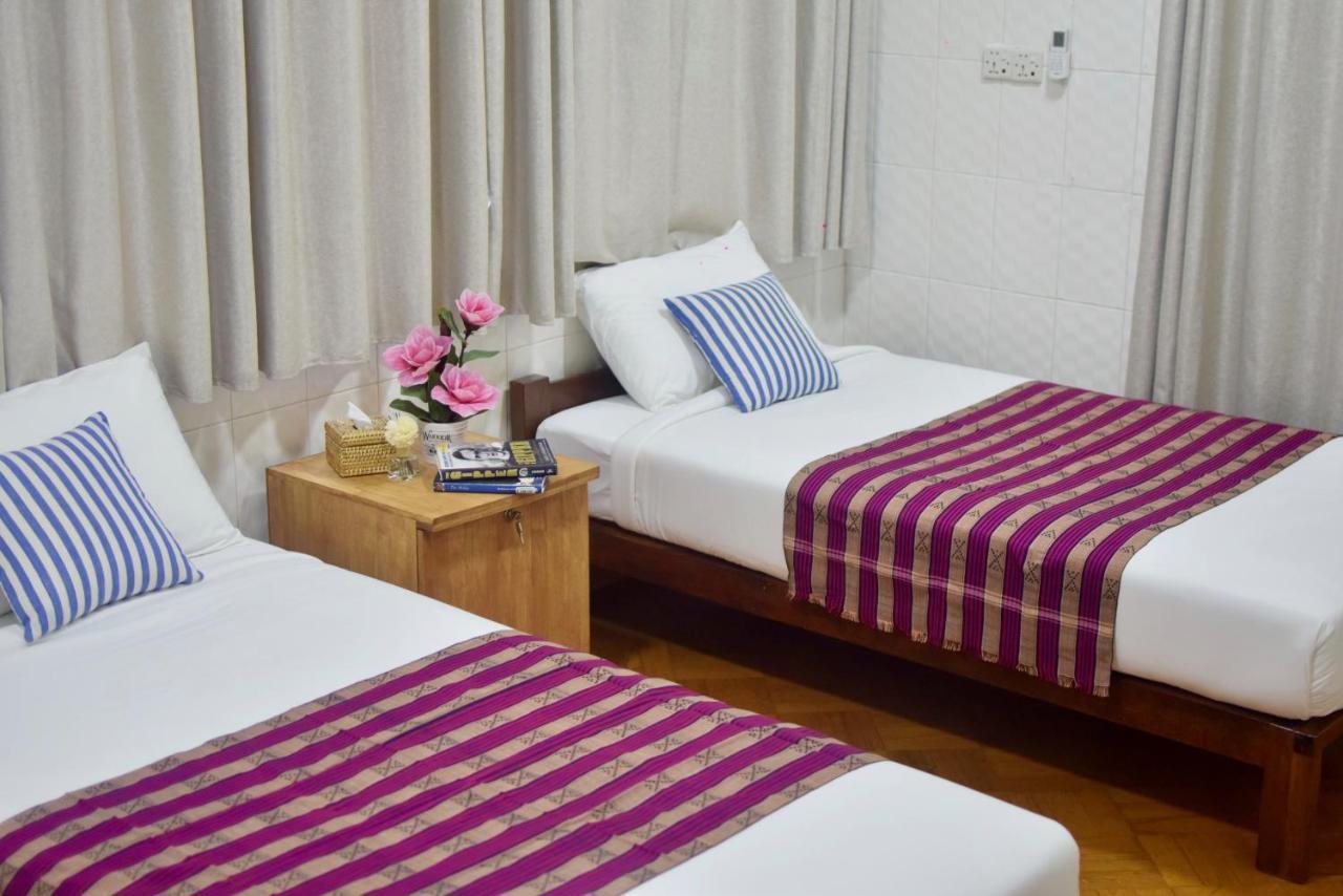 Celia Hostel Mandalay Exterior photo