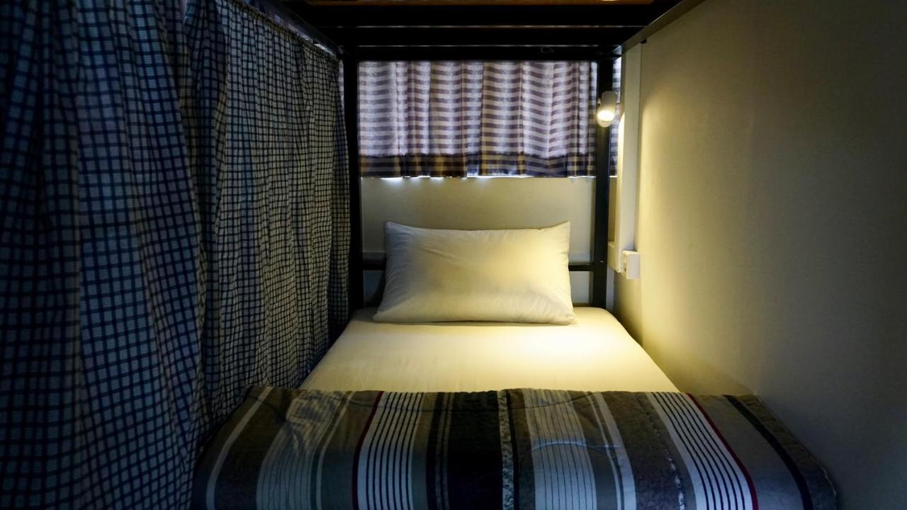 Celia Hostel Mandalay Exterior photo