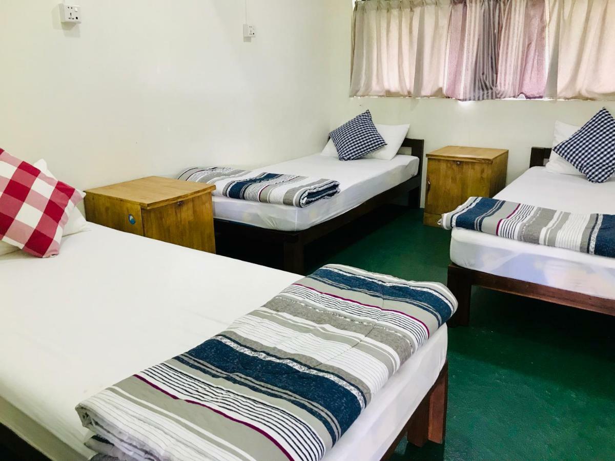 Celia Hostel Mandalay Exterior photo